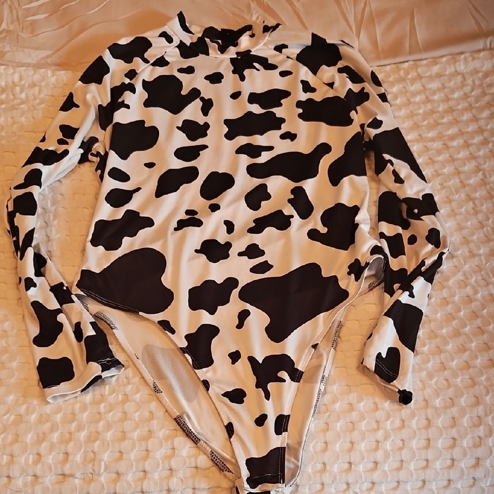 SHEIN Black and White Patterned Bodysuit